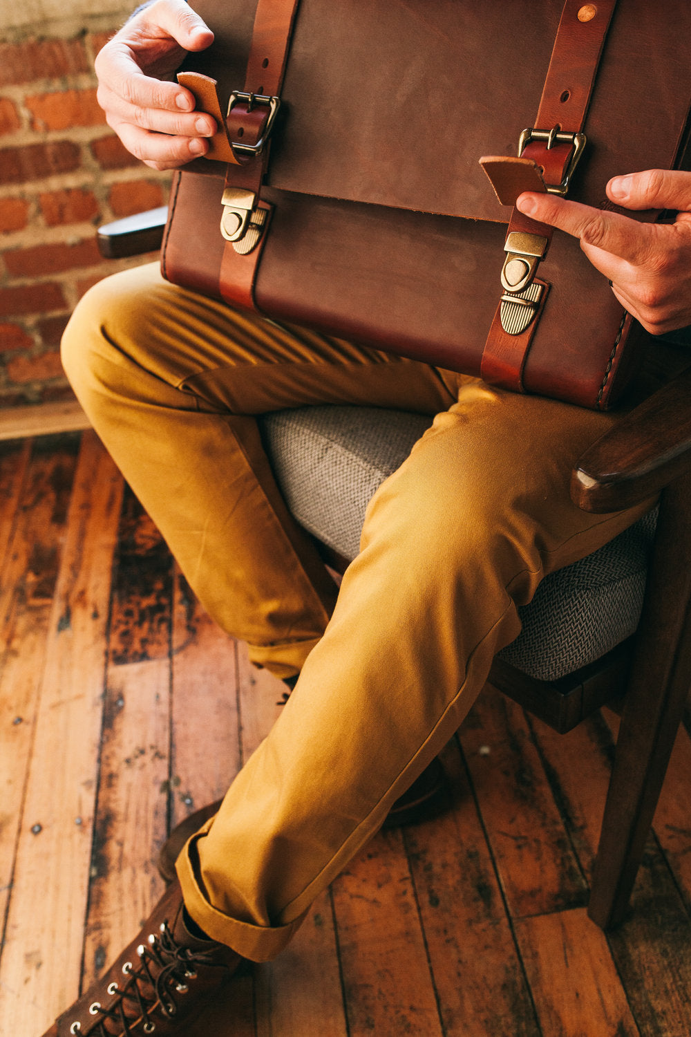 H+B LEATHER BAG | CLASSIC BURNT UMBER LEATHER BAG