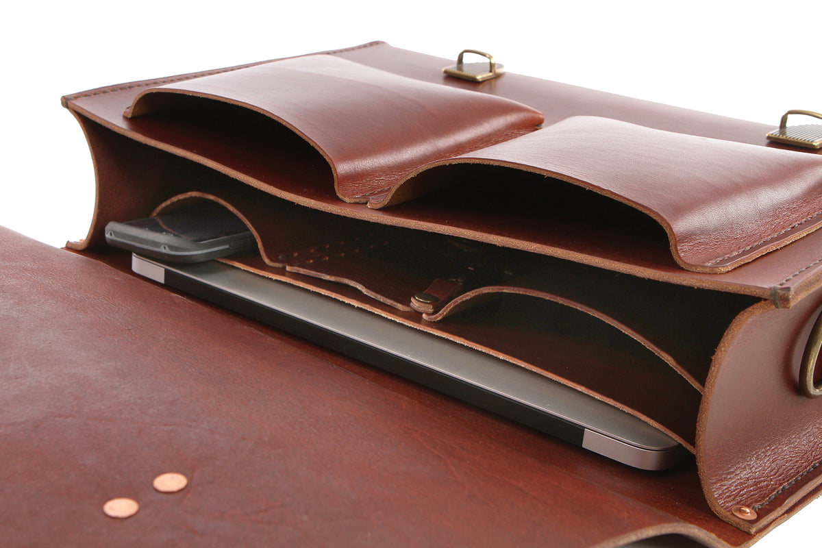 H+B TRAVELER | BURNT UMBER LEATHER