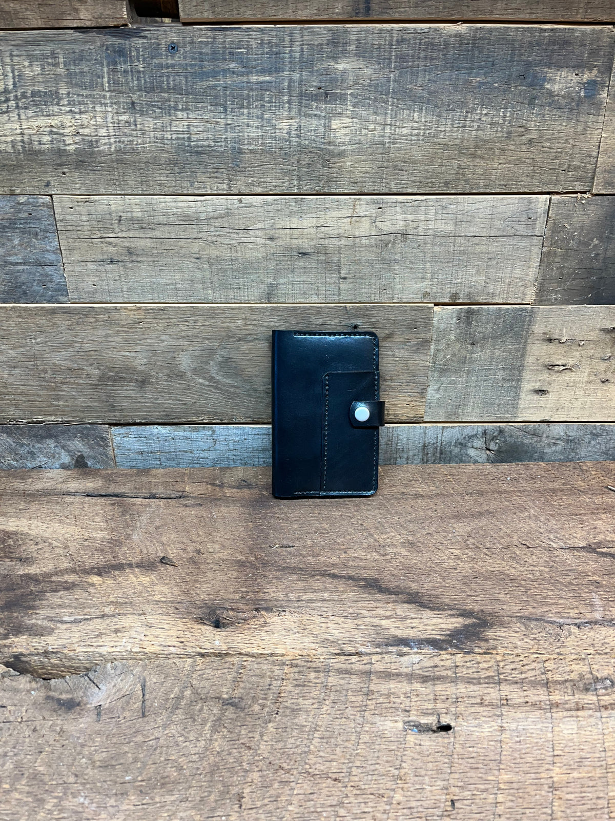 H+B NOTEBOOK/PASSPORT HOLDER WITH PEN SLEEVE | BLACK LEATHER